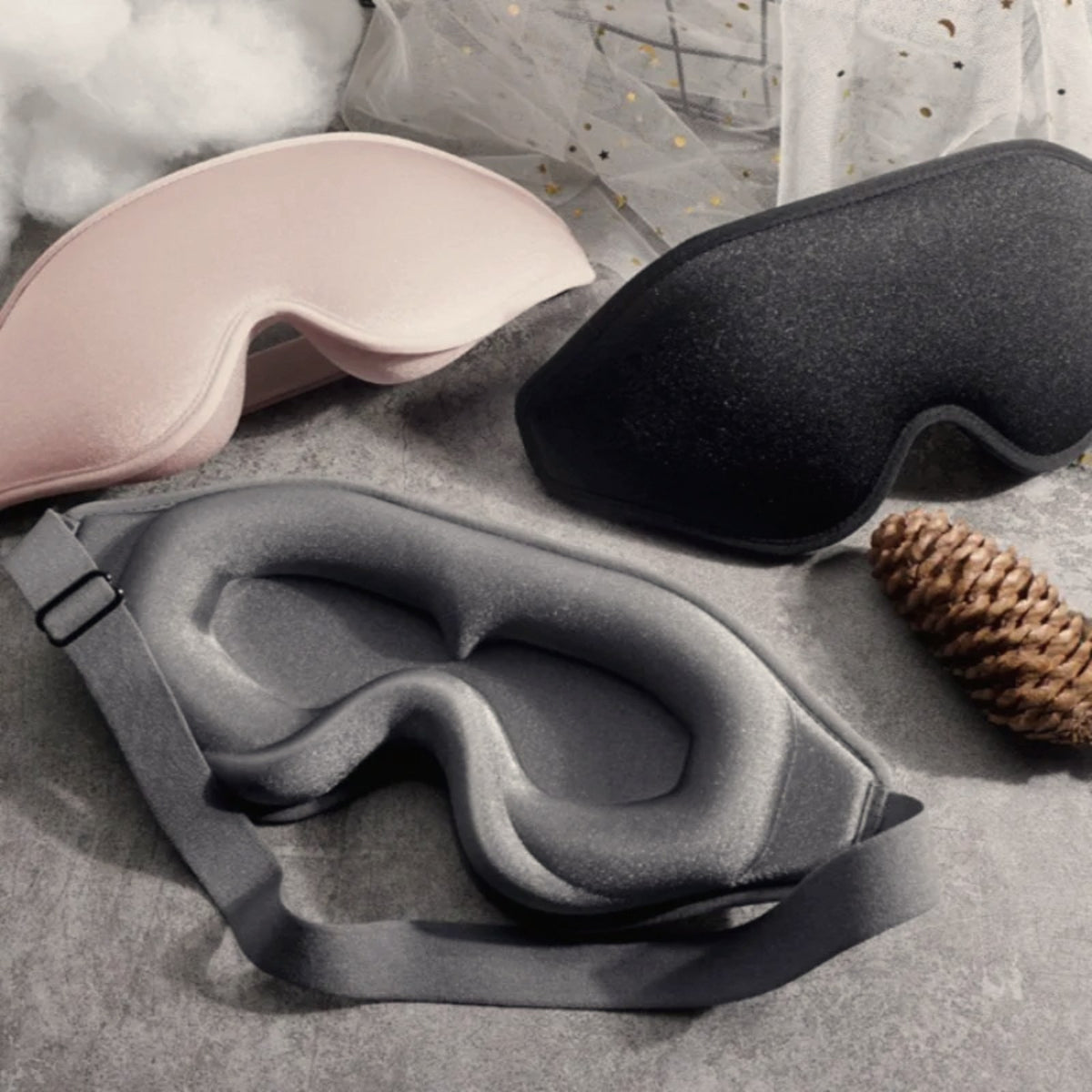 Trois masques de nuit 3D à coques profondes, rose, noir et gris
